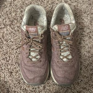 Women’s new balance 574